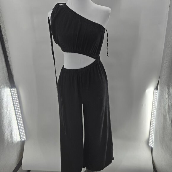 Lilyful Black Asymmetrical Stomach Cutout Jumpsuit Small (Estimated) - Picture 2 of 16